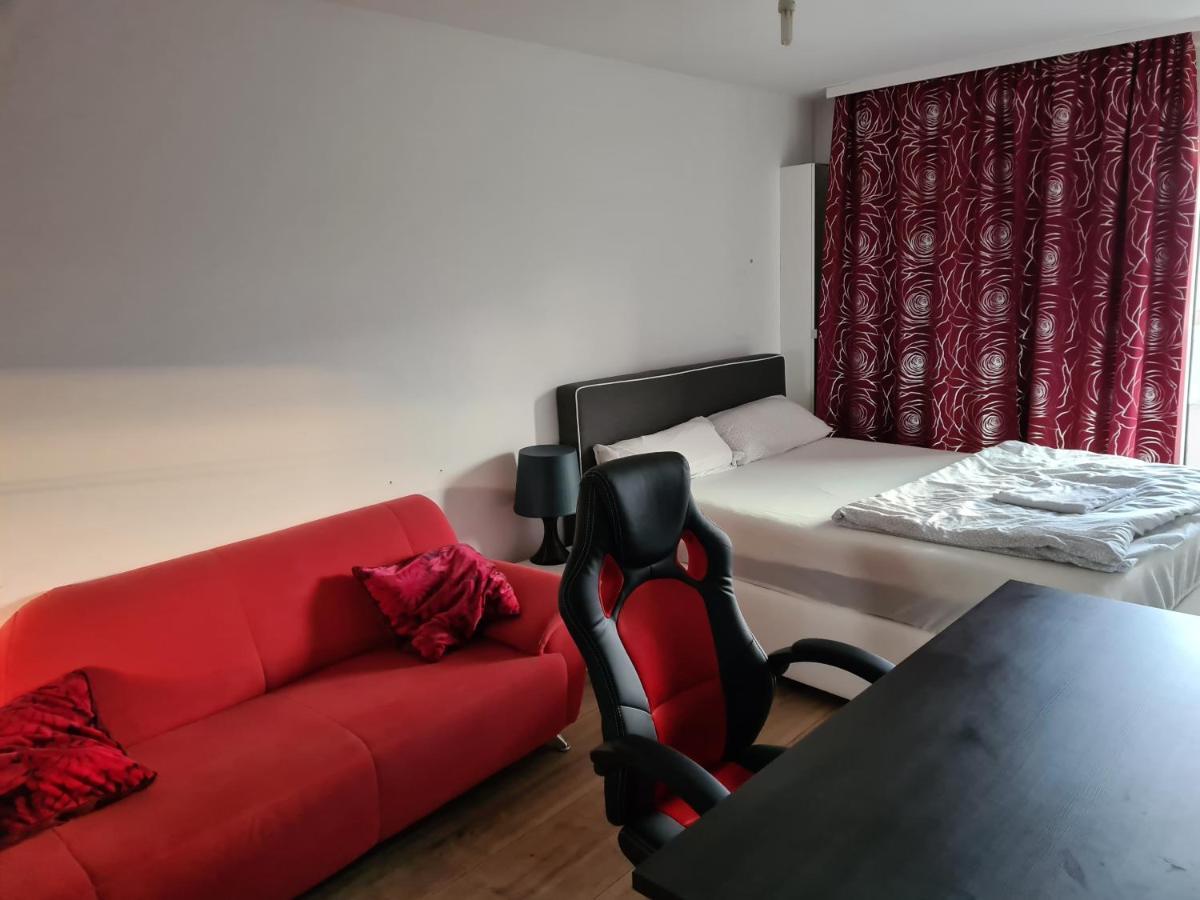Sehr Schoene Drei Zimmer Deluex Wohnung In 辛德尔芬根 外观 照片