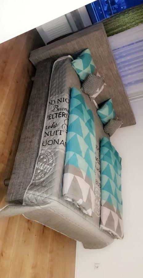 Sehr Schoene Drei Zimmer Deluex Wohnung In 辛德尔芬根 外观 照片